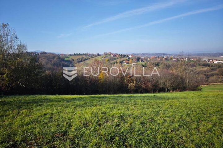 Działka na sprzedaż 4973 m² – Žigrovec