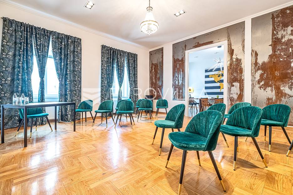 Poslovni prostor Na prodaju -  Donji Grad