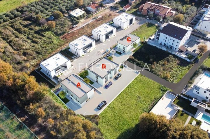 Apartment Zu verkaufen - Istarska Ližnjan - foto 2/17