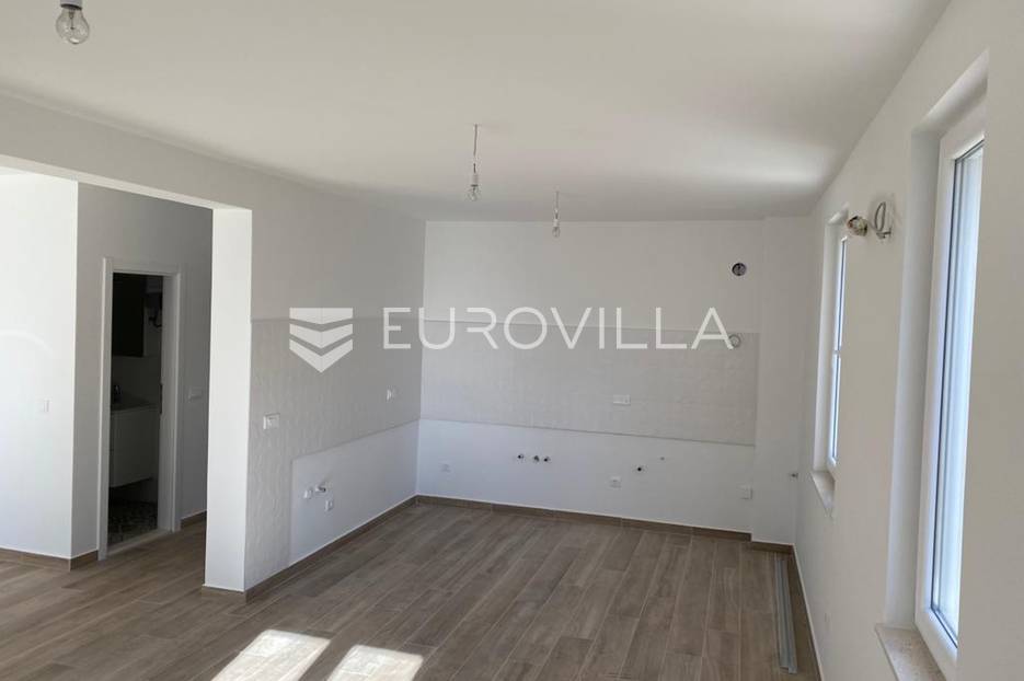 Apartma Na predaj -  Bol