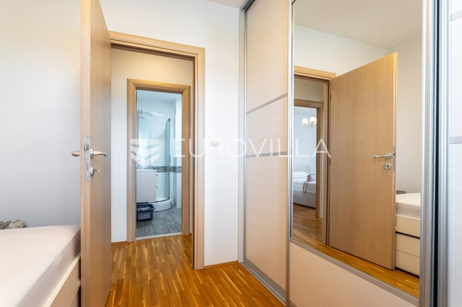Apartment Zu verkaufen -  Solin