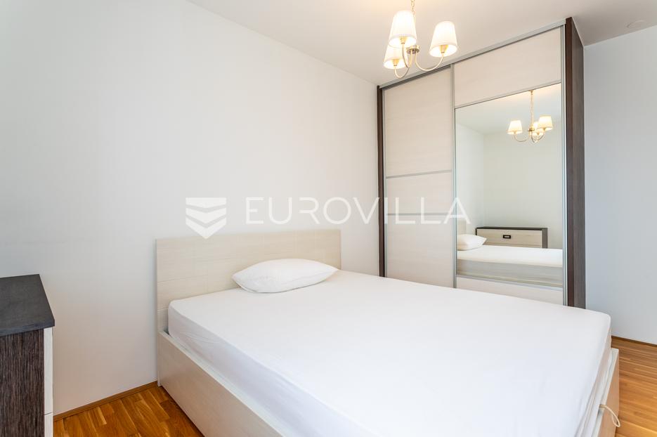 Apartment Zu verkaufen -  Solin