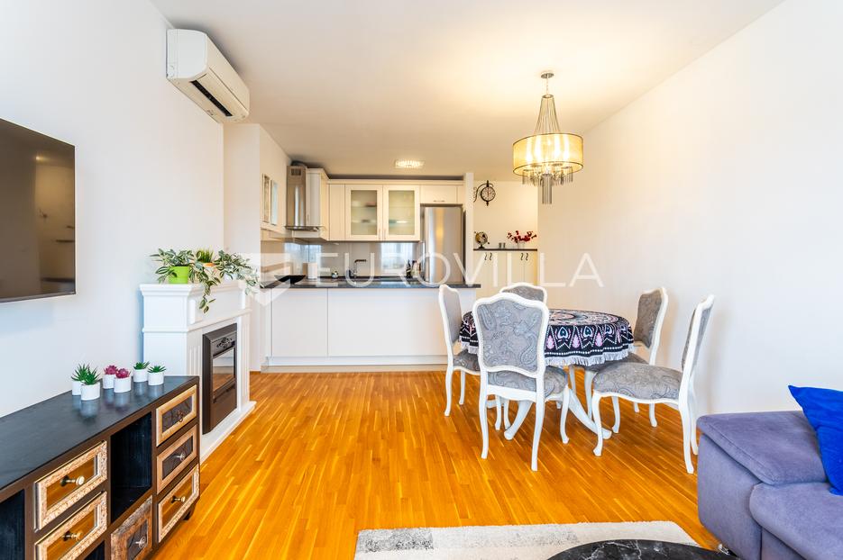 Apartment Zu verkaufen -  Solin