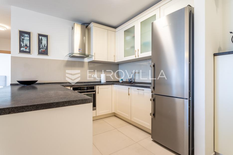 Apartment Zu verkaufen -  Solin