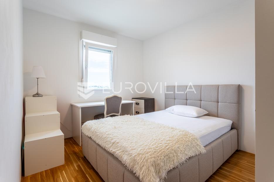 Apartment Zu verkaufen -  Solin