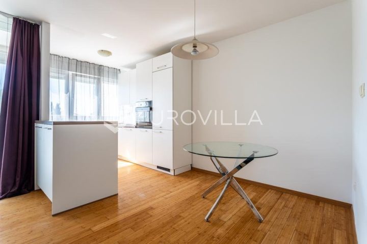Apartmán Na predaj - Splitsko-dalmatinska Split - foto 5/14