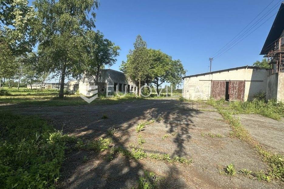 Terreno In vendita - Brodsko-posavska Staro Petrovo Selo