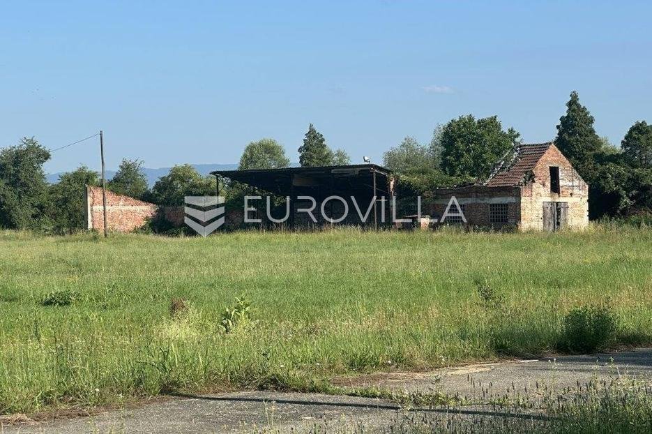 Terreno In vendita - Brodsko-posavska Staro Petrovo Selo