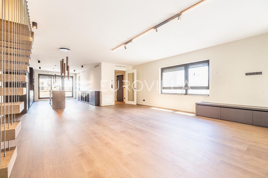 Apartma Na predaj - Grad Zagreb Gornji Grad - Medveščak - foto 4/26