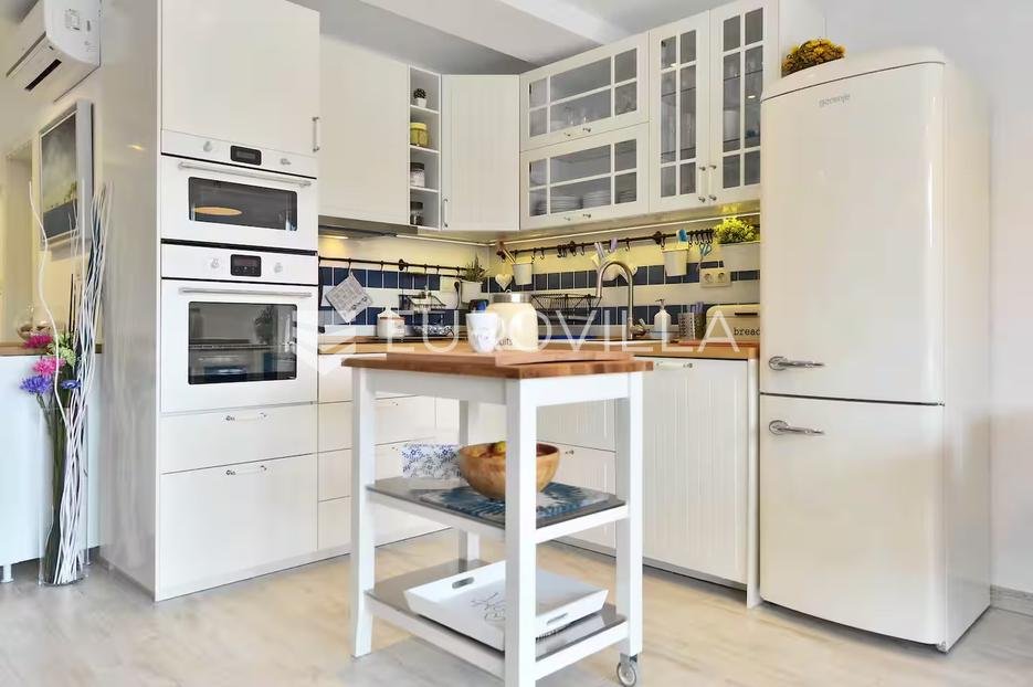 Flat For sale - Splitsko-dalmatinska Jelsa - foto 4/13