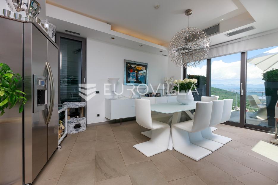 Haus Zu verkaufen -  Opatija - Okolica
