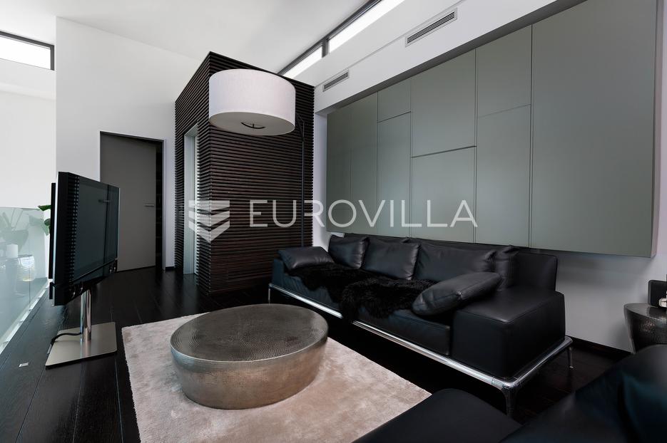Haus Zu verkaufen -  Opatija - Okolica