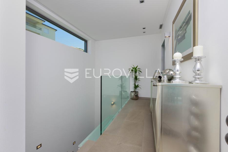 Haus Zu verkaufen -  Opatija - Okolica