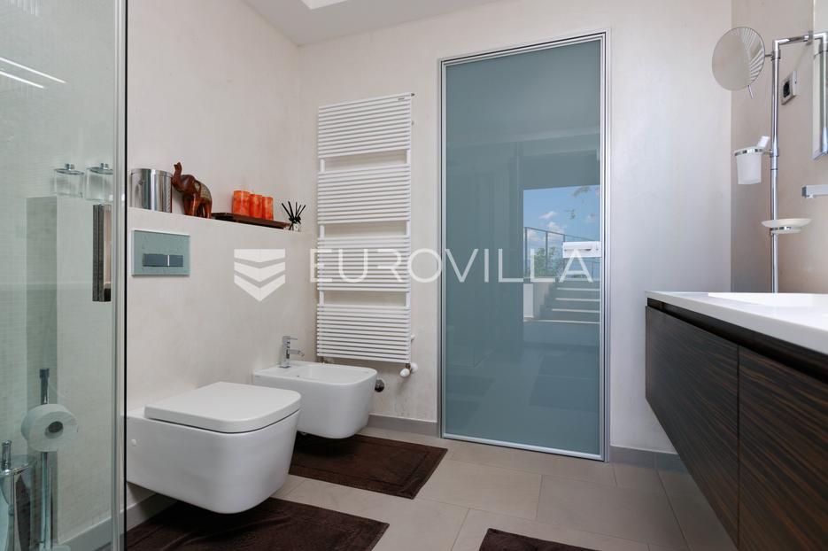 Haus Zu verkaufen -  Opatija - Okolica