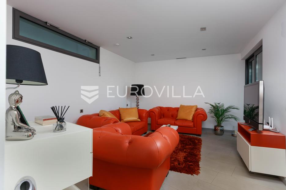 Haus Zu verkaufen -  Opatija - Okolica