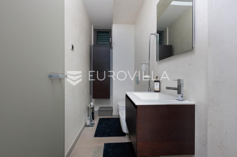 Haus Zu verkaufen -  Opatija - Okolica