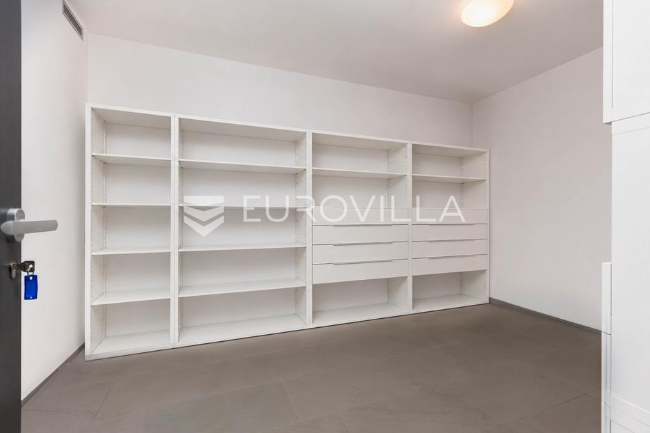 Haus Zu verkaufen -  Opatija - Okolica