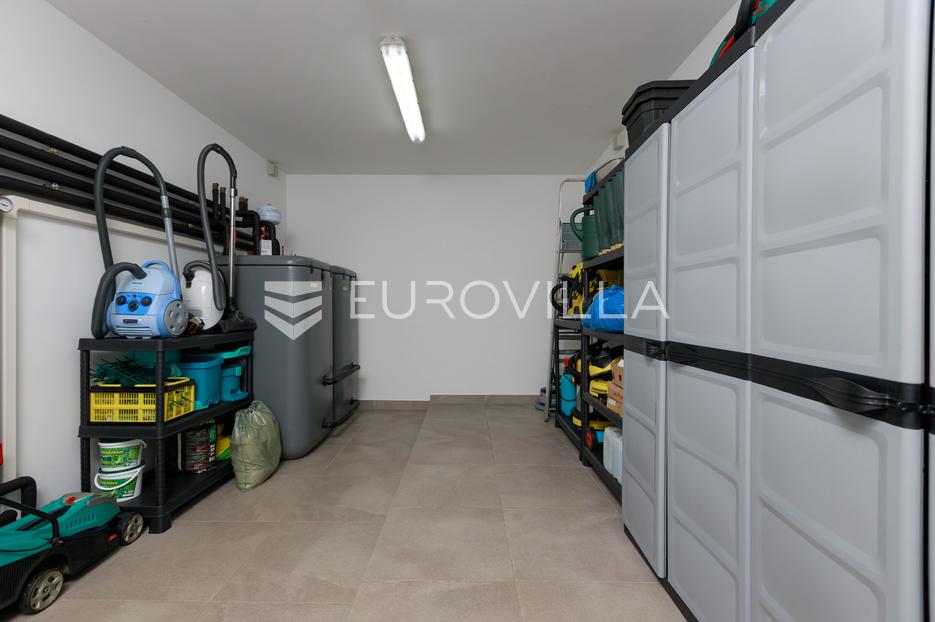 Haus Zu verkaufen -  Opatija - Okolica