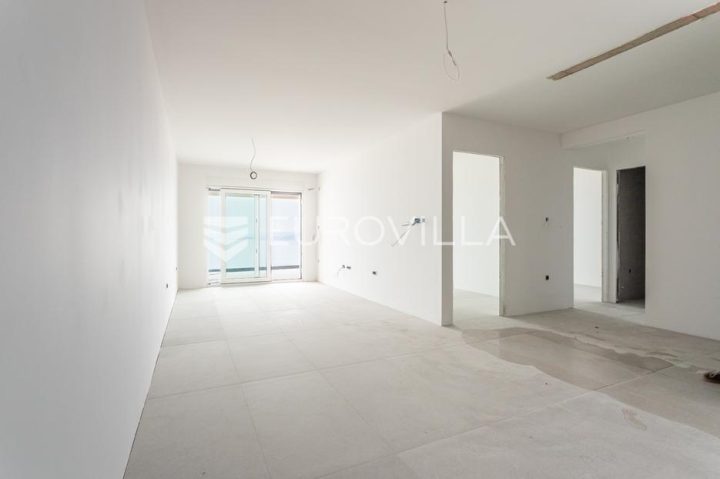 Apartmán na predaj 110 m² – Okrug Gornji