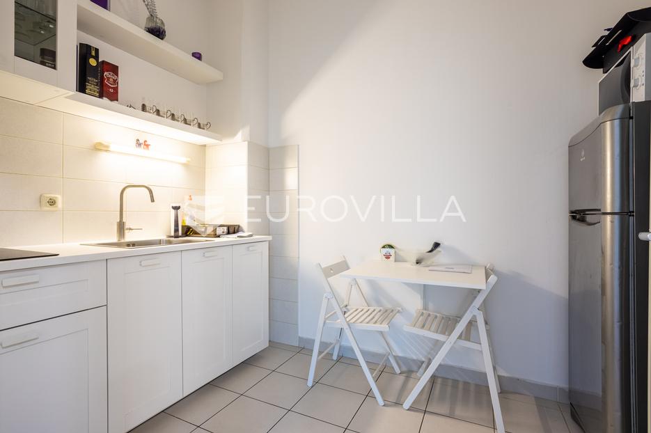Business premises For sale -  Split