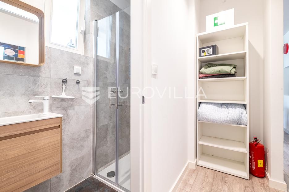 Flat For sale -  Donji Grad