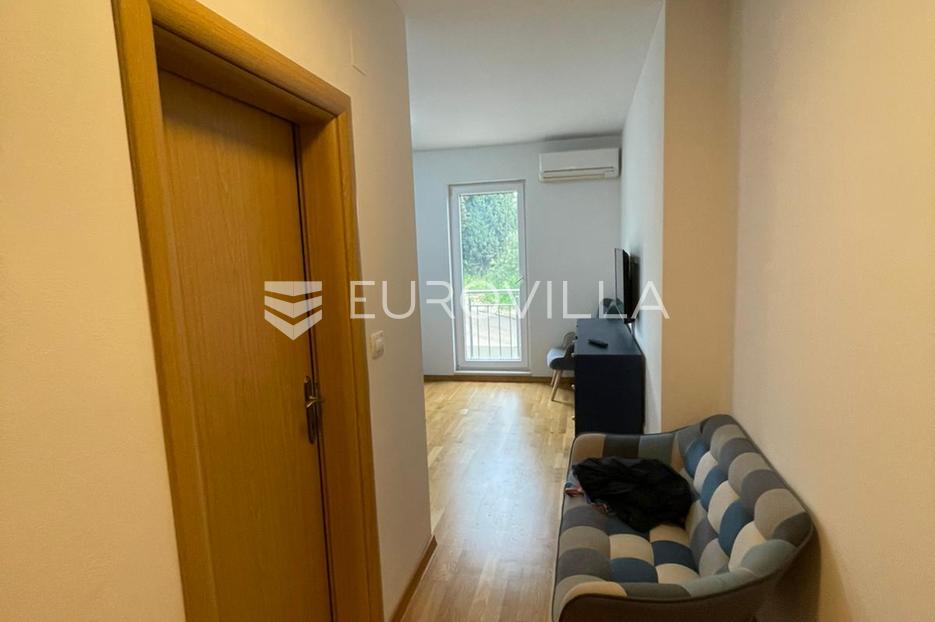 Apartmán Na predaj -  Okrug