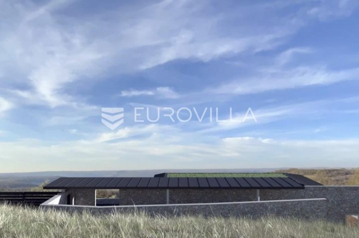 Pozemek na prodej 2000 m² – Krasica
