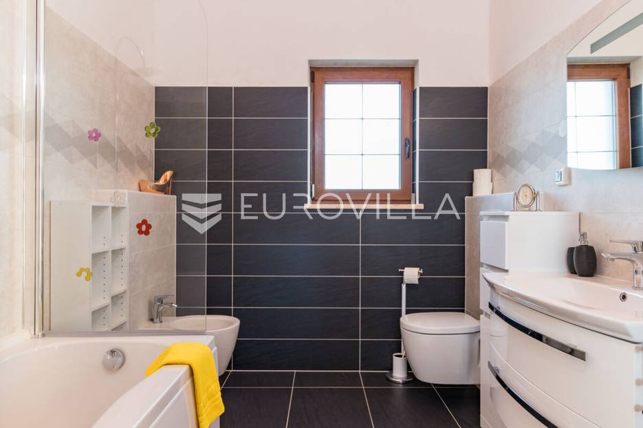 Maison À vendre - Istarska Medulin