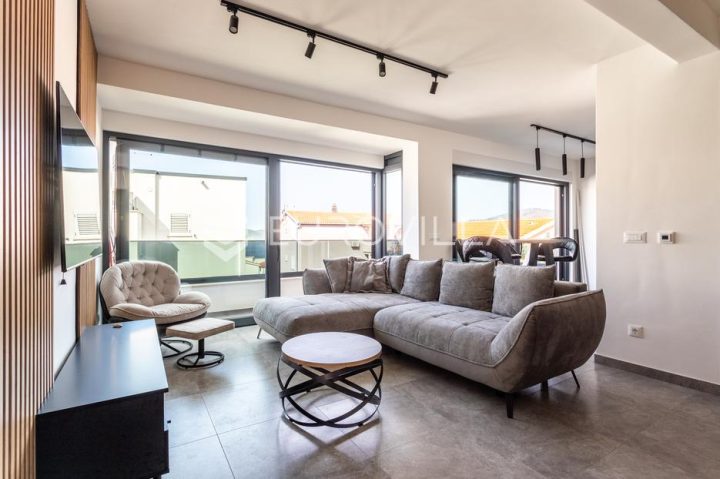 Apartmán na predaj 66 m² – Okrug Gornji