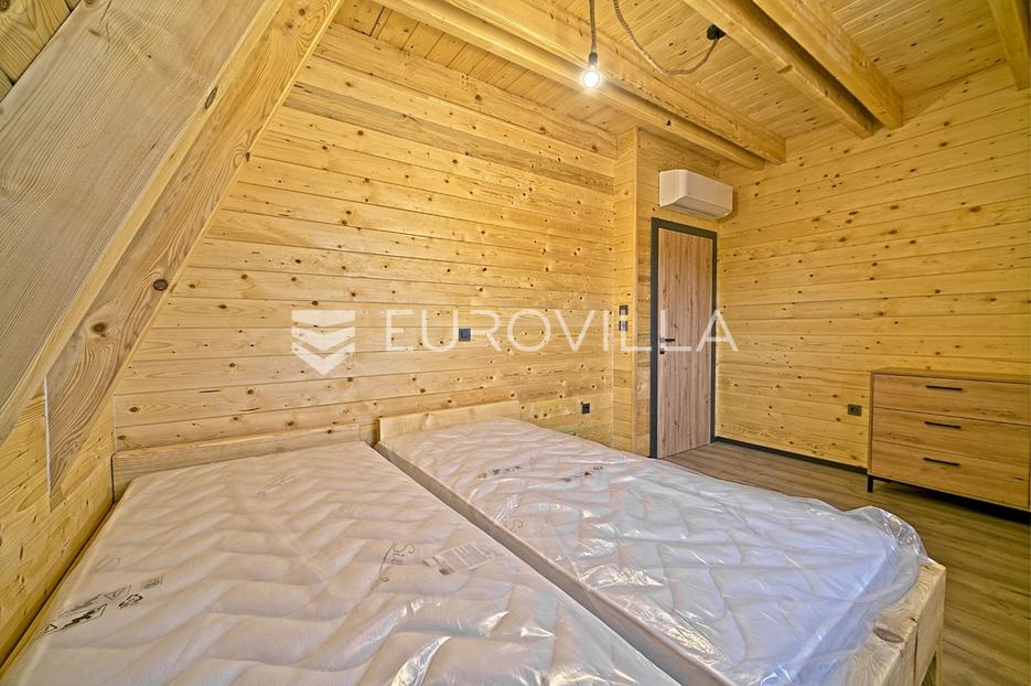 Hiša Na predaj -  Karlovac - Okolica