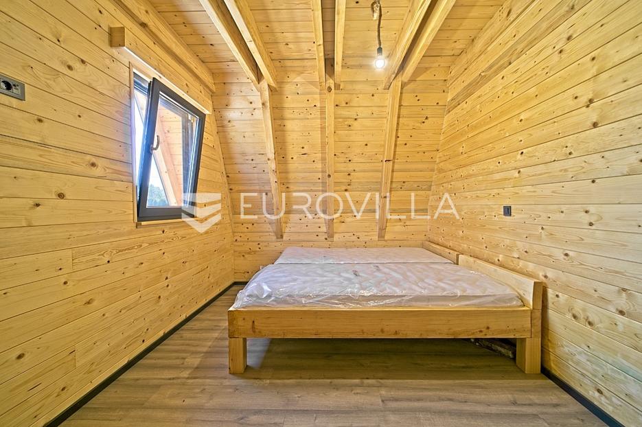 Hiša Na predaj -  Karlovac - Okolica
