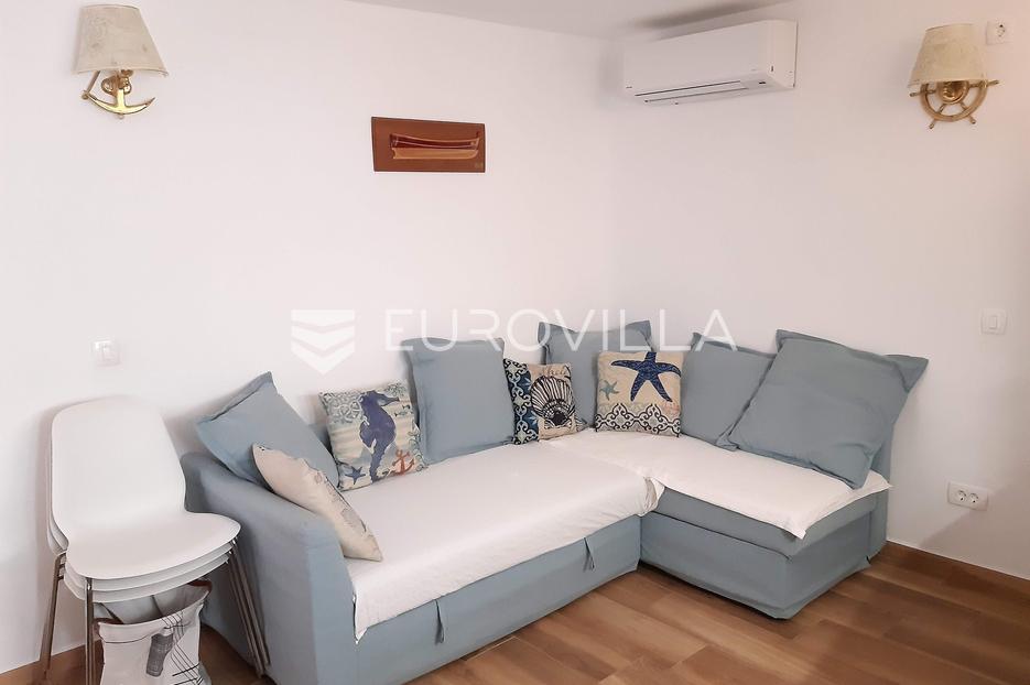 Kuća Na prodaju -  Baška
