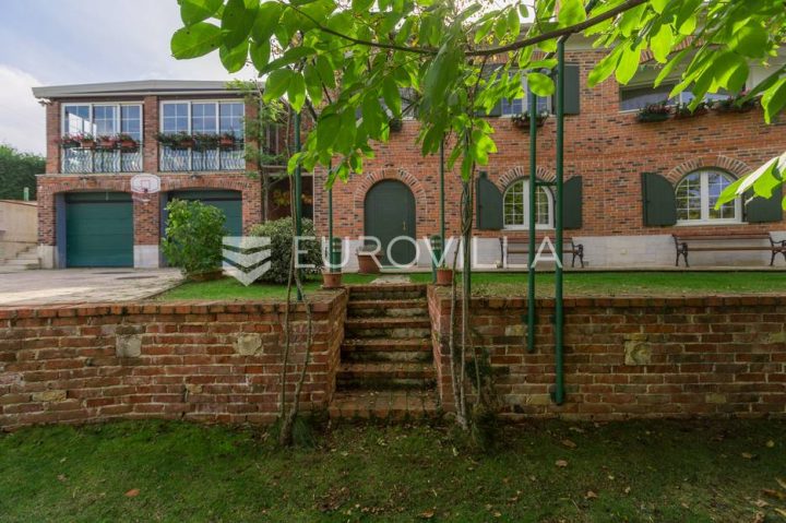 Casa in vendita 314 m² – Žminj