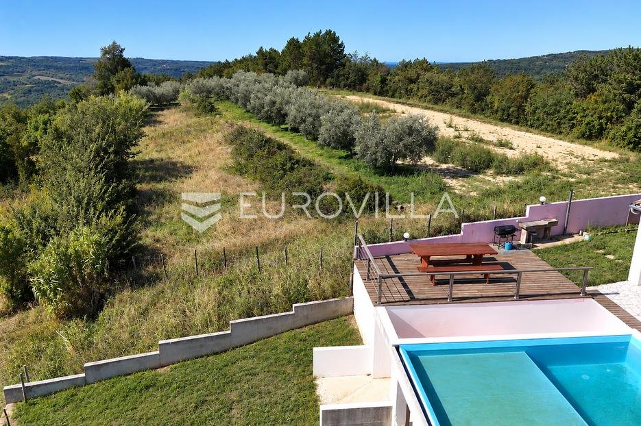 House For sale - Istarska Oprtalj