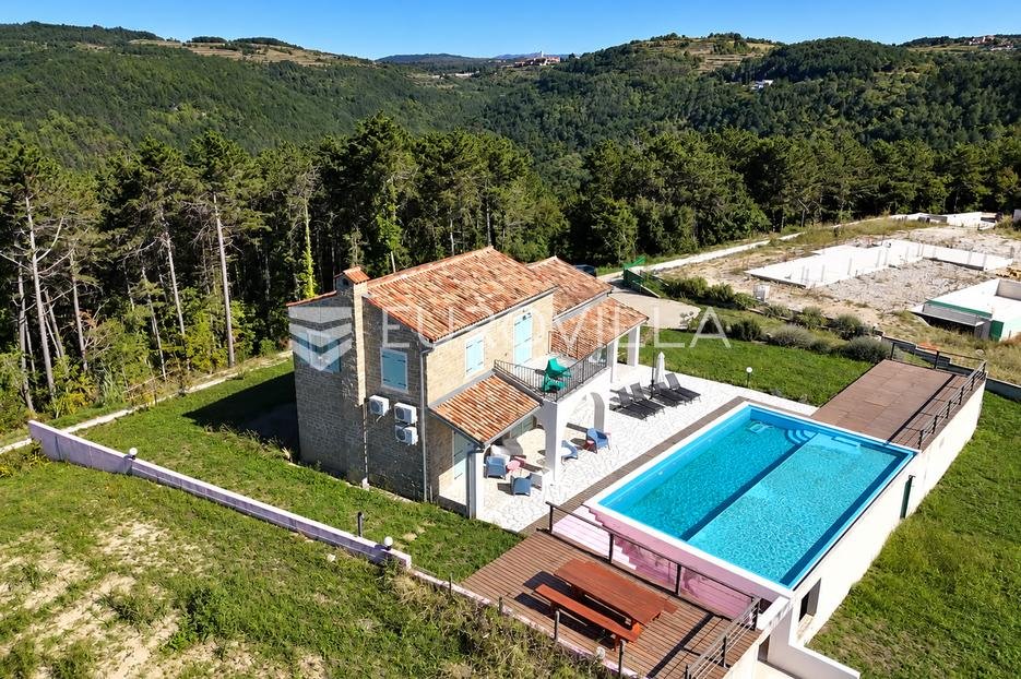 Casa In vendita - Istarska Oprtalj