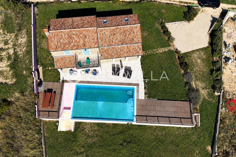 House For sale - Istarska Oprtalj