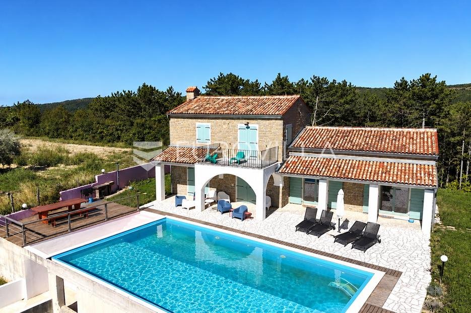 House For sale - Istarska Oprtalj