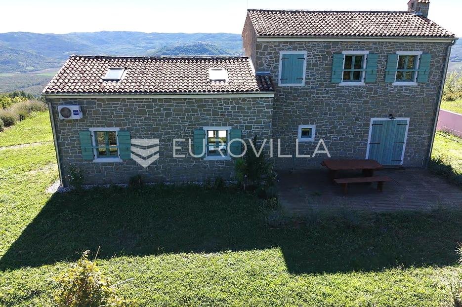 House For sale - Istarska Oprtalj