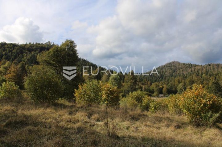 Pozemok na predaj 2053 m² – Fužine