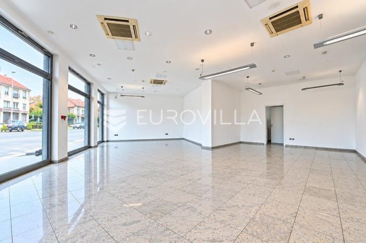 Locaux commerciaux À louer - Osječko-baranjska Osijek - foto 3/15