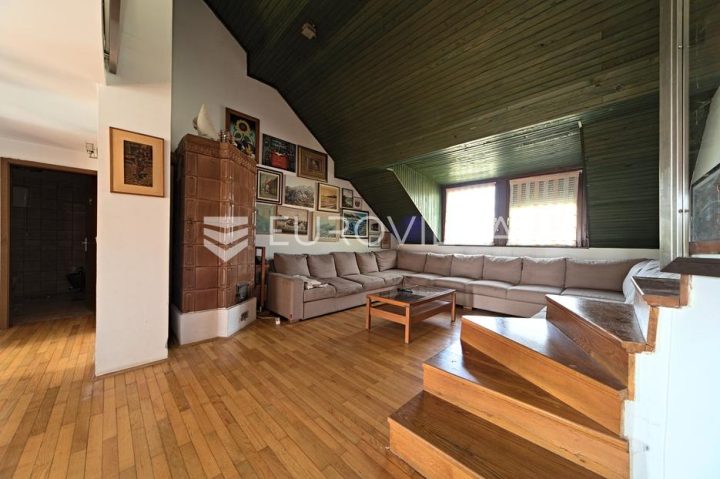 Flat for sale 158 m² – Gornji Grad / Centar