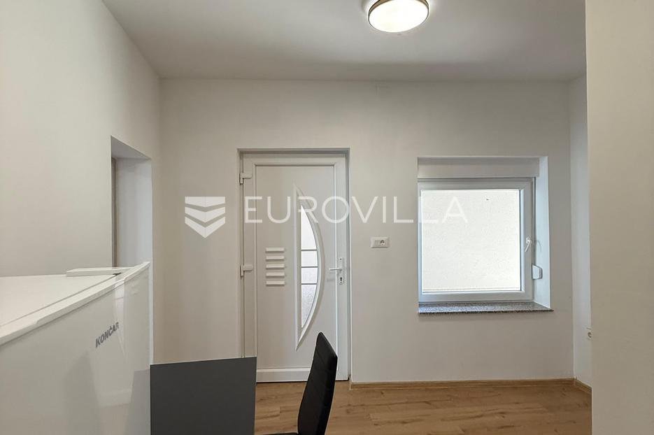 Kuća Na prodaju - Karlovačka Karlovac