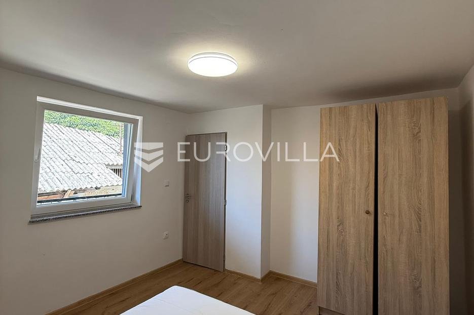 Kuća Na prodaju - Karlovačka Karlovac