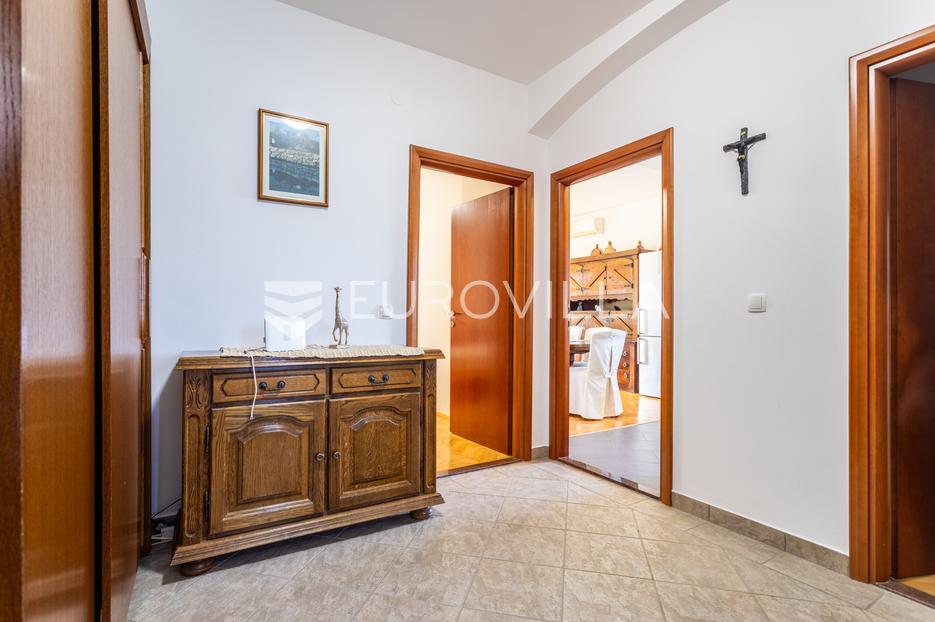 Kuća Na prodaju -  Primošten