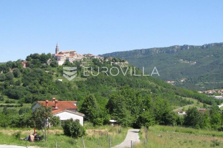 Terrain à vendre 2122 m² – Buzet