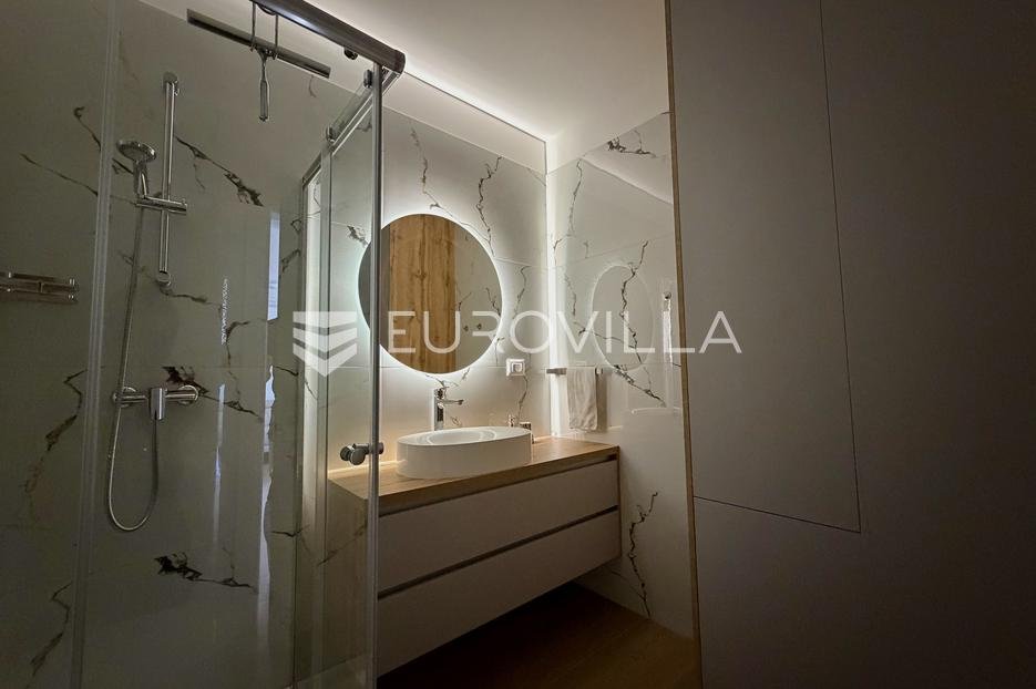 Flat For rent - Istarska Pula