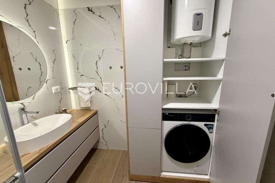 Flat For rent - Istarska Pula