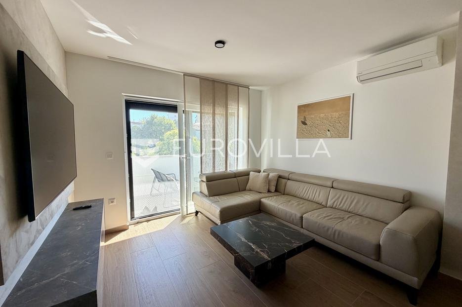 Flat For rent - Istarska Pula
