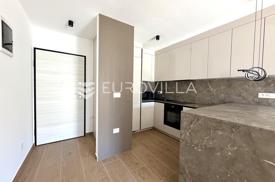Flat For rent - Istarska Pula