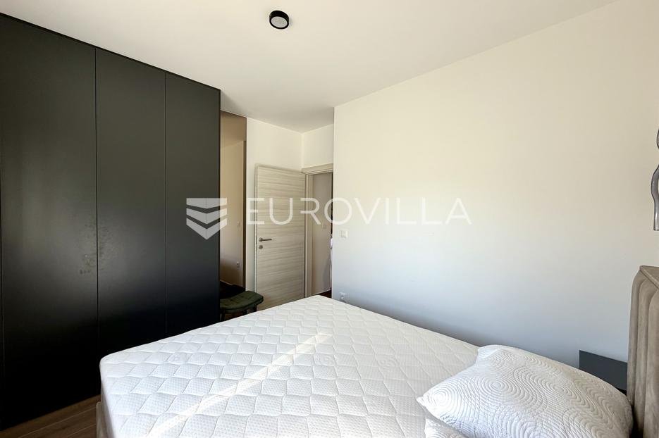 Flat For rent - Istarska Pula
